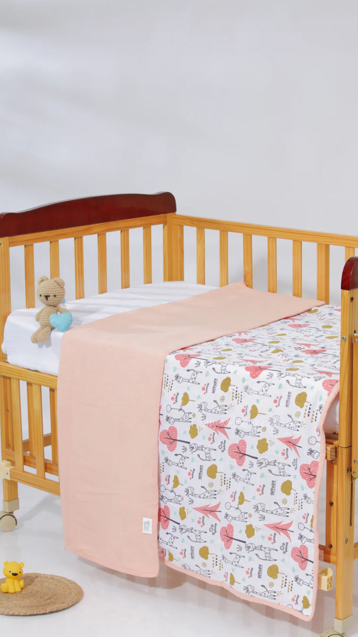 4 Layer Reversible Blanket - Charming Giraffe_