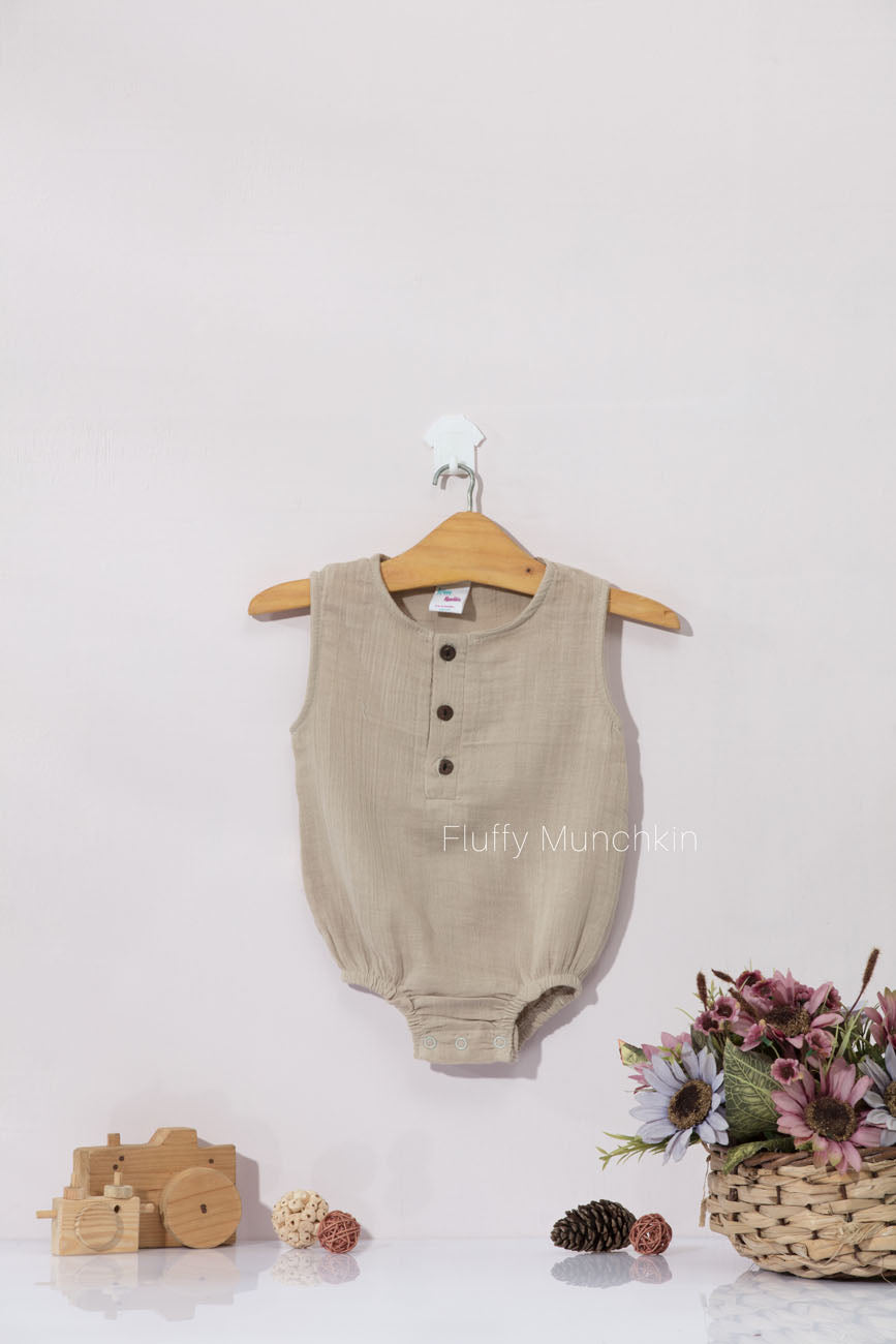 SLEEVELESS ONESIE - GREY